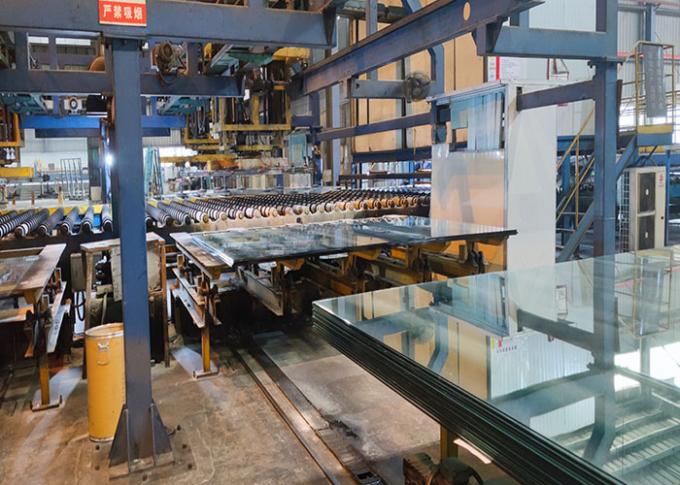 خط تولید شیشه فلوت شیشه ای ساختمانی 300 تن در روز مواد نسوز 5 میلی متری 1
